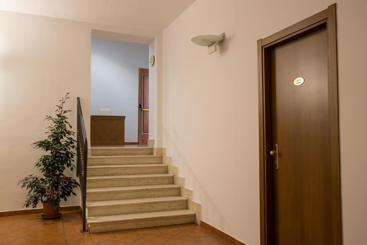 Hotel San Bernardo Rome Exterior photo
